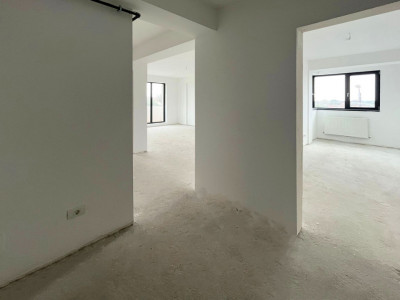 Zona Elvila-Tomis Plus -Apartament de 3 camere la alb cu loc de parcare bonus