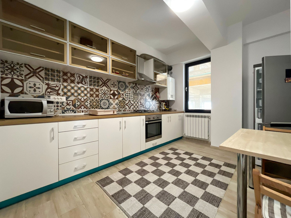 Apartament 2 camere de inchiriat in Constanta, Tomis Plus - loc parcare privat