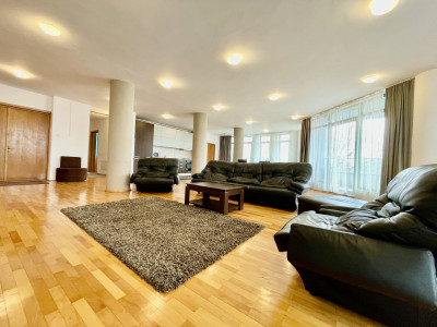Apartament cu 4 camere de inchiriat Centru  Constanta - Bulevarul Mamaia 