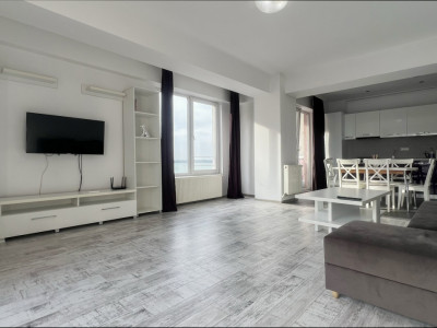 Apartament cu 3 camere in stațiunea Mamaia cu vedere la lac, pe termen lung