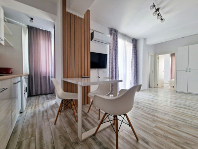 Apartament 2 camere în Statiunea Mamaia, zona WhiteTower, la 200m de plajă, View