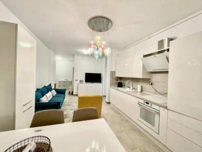 Apartament cu 3 camere  de vanzare Alezzi Beach Resort vedere frontal la mare 