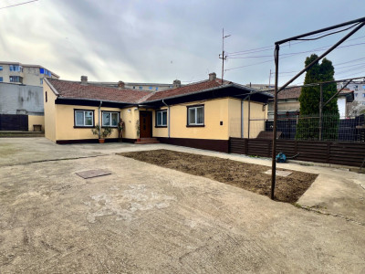 Casa in Constanta 449 mp teren si suprafata utila 120 mp, zona Tomis 3 