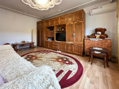 Apartament cu 3 camere in Constanta, zona CET, super PRET