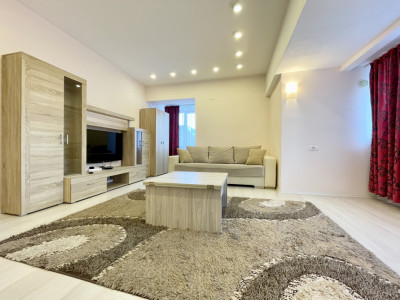 Apartament cu 2 camere de inchiriat Tomis Nord zona Oxford 
