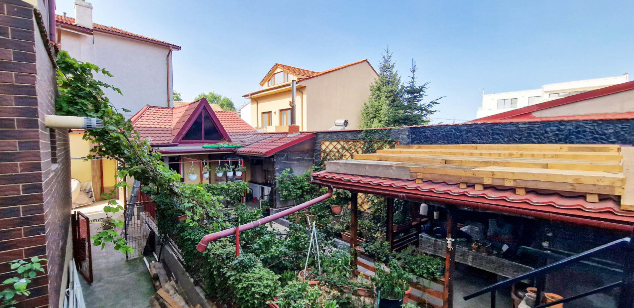 Cladire de vanzare D+P+3E+M, zona Stadion, Pretabil pentru diferite activitati.