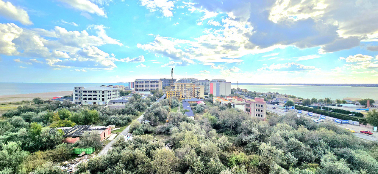 Vedere unică la mare și lac! Apartament spațios cu 4 camere în Marina surf