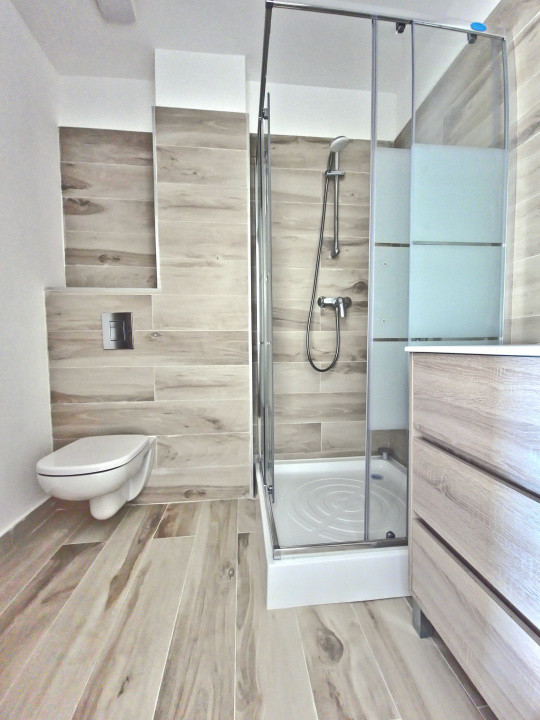 Vedere unică la mare și lac! Apartament spațios cu 4 camere în Marina surf