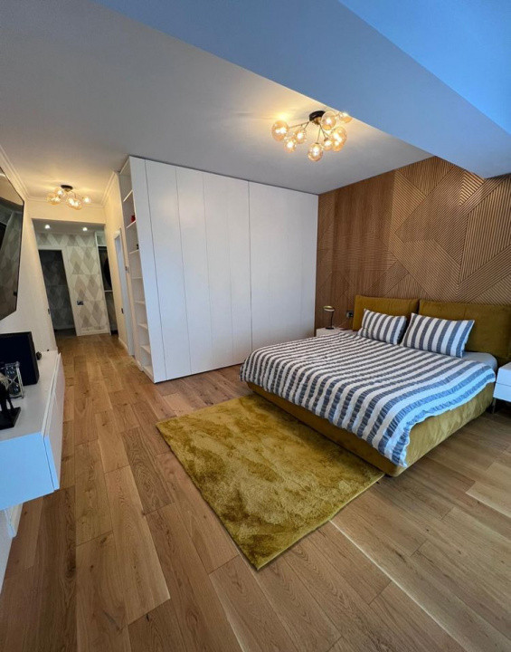 Apartament  cu 4 camere  cu vedere la mare pe str. Unirii