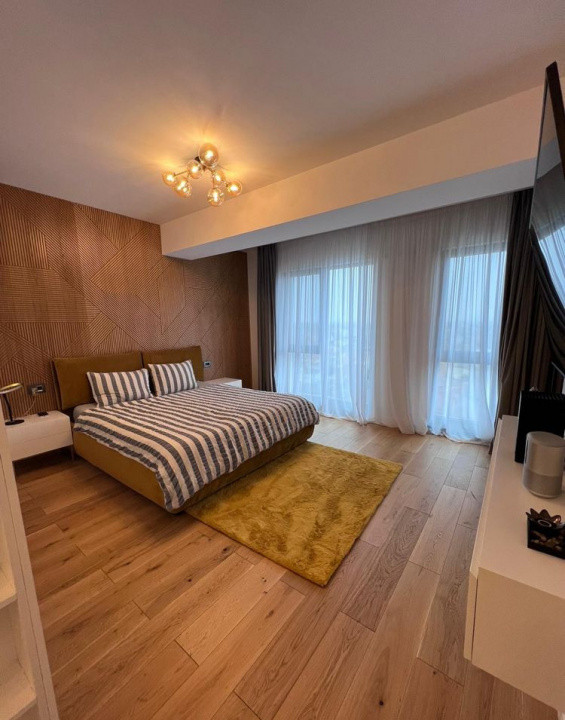 Apartament  cu 4 camere  cu vedere la mare pe str. Unirii