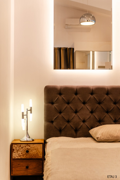 Cladire S+P+2+M centrul orasului pe Bld.Mamaia cu 3 apartamente+spatiu comercial