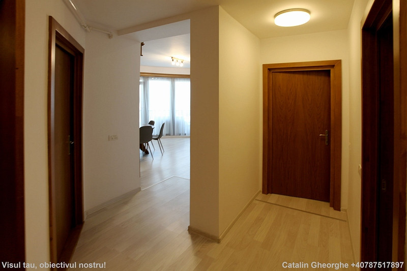 Apartament 3 camere in Mamaia Nord , cu vedere frontala la Mare