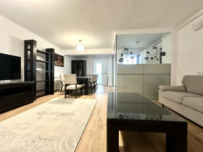 Apartament 3 camere de închiriat pe termen lung | Faleza Nord | Vedere la mare