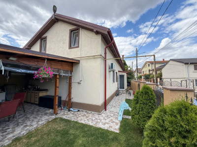 Casa P+M cocheta de vanzare in Ovidiu Sud - Zona Excelenta 
