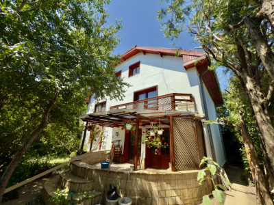 Vila spațioasă P+1+M de vânzare în Agigea | Teren 658 mp | Acces din 2 străzi!