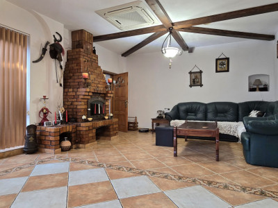 Pensiune 17 camere în Eforie Nord – afacere de familie, gata de exploatare