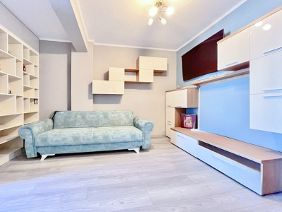 Apartament cu 2 Camere De Vanzare | Tomis Plus | Etaj Intermediar