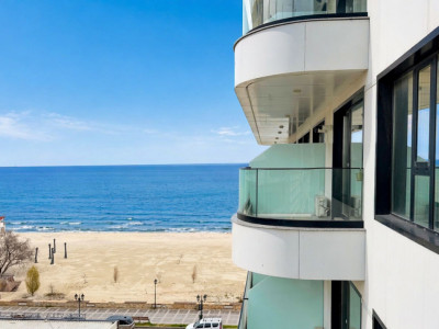 Garsoniera in Mamaia Nord, prima linie la mare, facilitati de resort