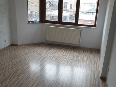 CLADIRE BIROURI D+P+3 ET I 670 MP I ZONA TROCADERO