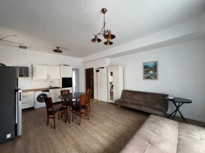 APARTAMENT 3 CAM. DE INCHIRIAT I 68MP I ZONA VIVO MALL