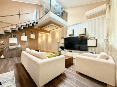 Duplex cu scara interioară de vânzare Constanta