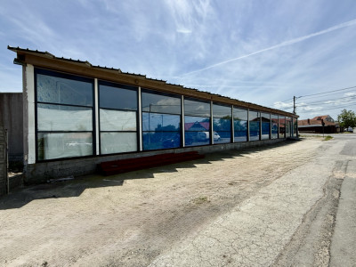 Spatiu comercial 435 mp stradal cu vitrina 36 m chiar pe DN39