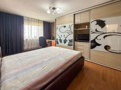 Apartament 2 camere decomandat zona Eden, loc de parcare + centrala 