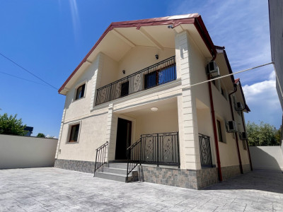 Vilă Nouă P+1 | 7 Camere cu Băi Proprii | Prima Închiriere | Mamaia Nord