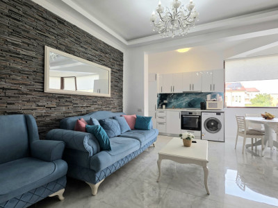 Apartament 2 camere, Mamaia Nord, in complex cu piscina 