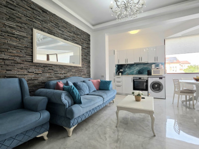 Apartament 2 camere, Mamaia Nord, in complex cu piscina 