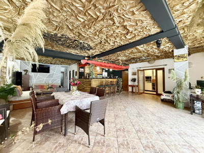 Spatiu Comercial - Bld. Mamaia, intrare Satul de Vacanta, langa Hotel Quartz