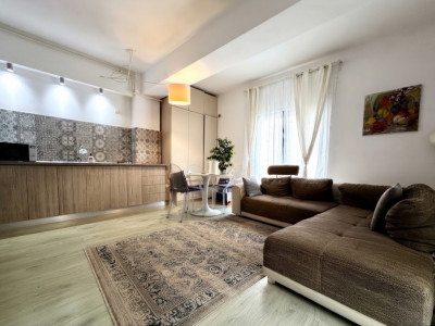 Apartament 3 camere in Mamaia Nord, la 100m de plaja, mobilat complet