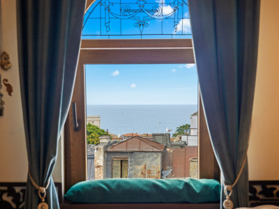 Apartament cu 4 camere în centrul istoric  CONSTANTEI cu vedere la MARE