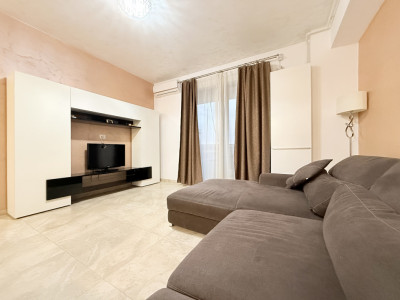 Apartament de inchiriat cu 2 camere in prima linie Stefan Building