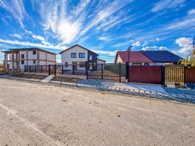 Casa P+M in Valu lui Traian, 150mp utili cu garaj si teren de 459mp
