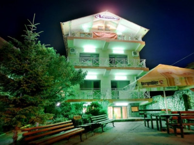 Pensiune - Hotel cu restaurant - Mamaia Nord - 27 de camere - Afacere la cheie