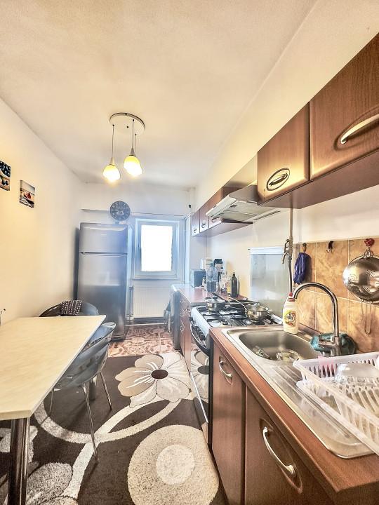 Apartament 2 camere decomandat -Delfinariu- Faleza Nord